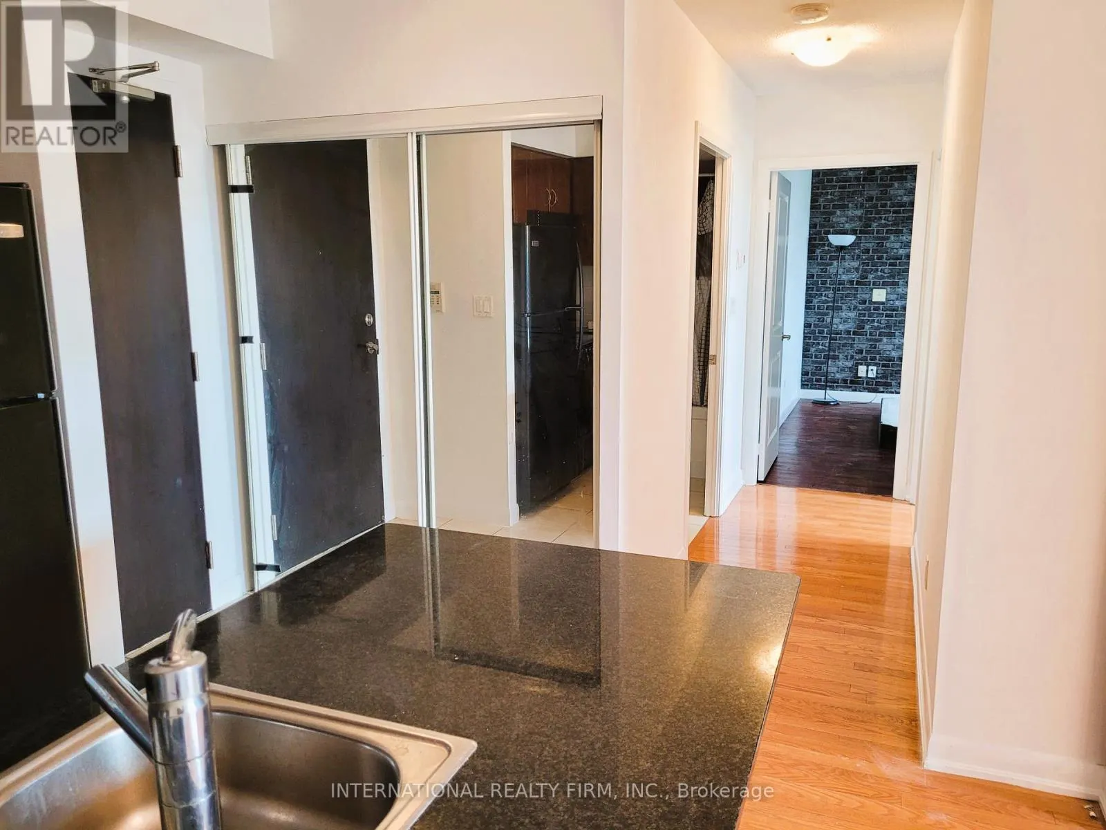 209 - 5793 YONGE STREET