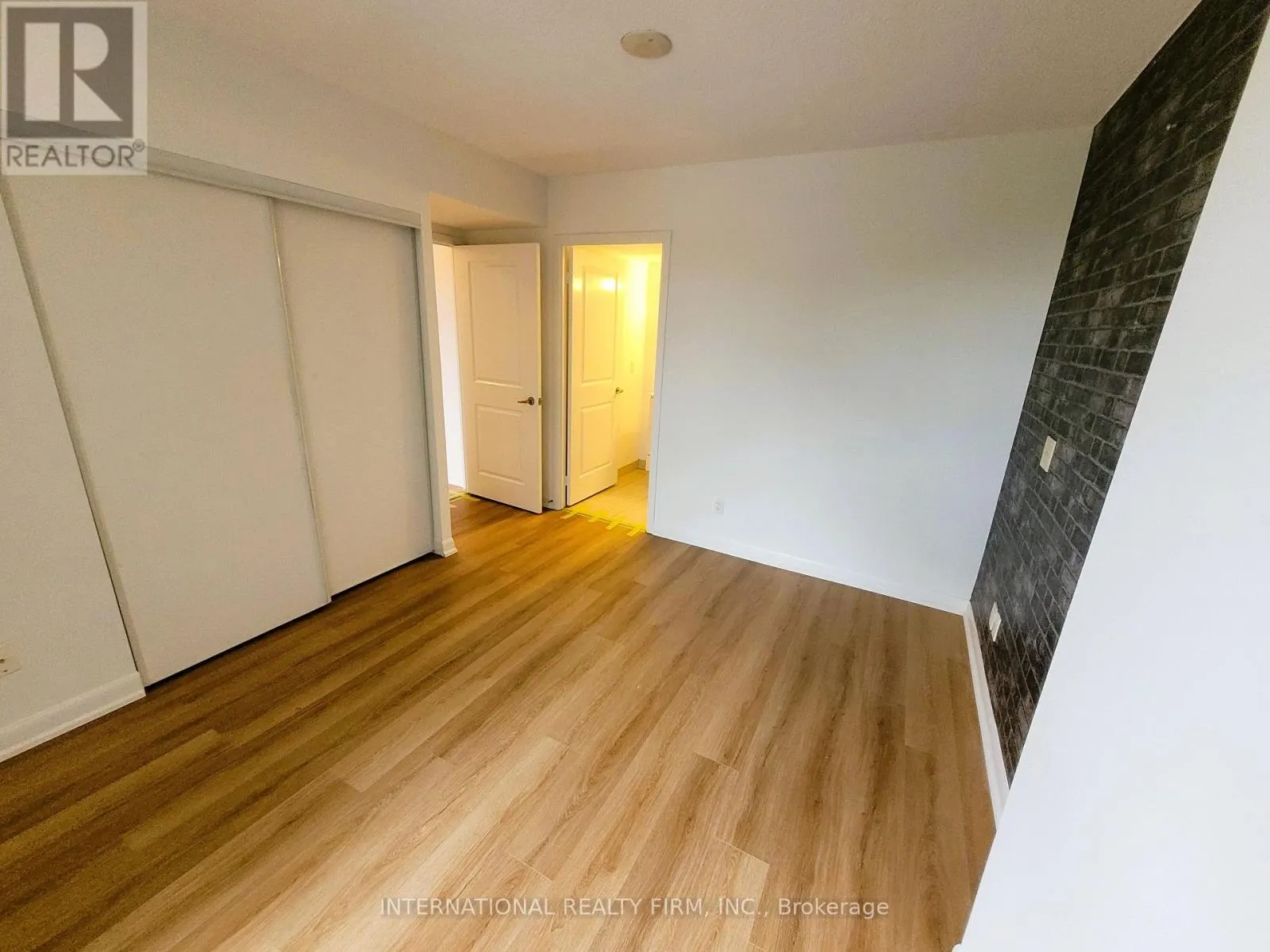 209 - 5793 YONGE STREET