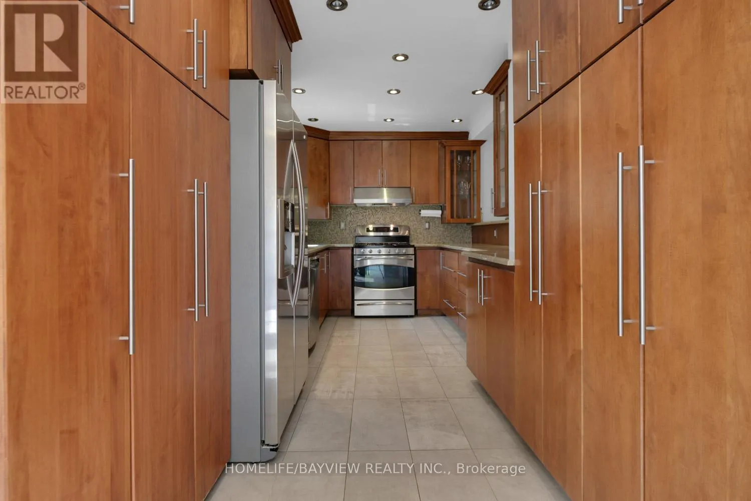 320 - 320 SENLAC ROAD