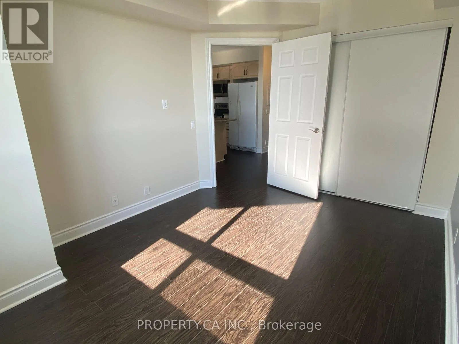923 - 80 HARRISON GARDEN BOULEVARD