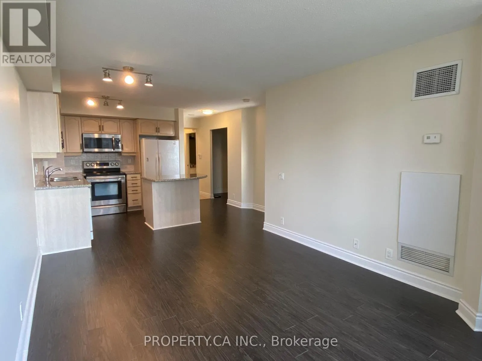 923 - 80 HARRISON GARDEN BOULEVARD