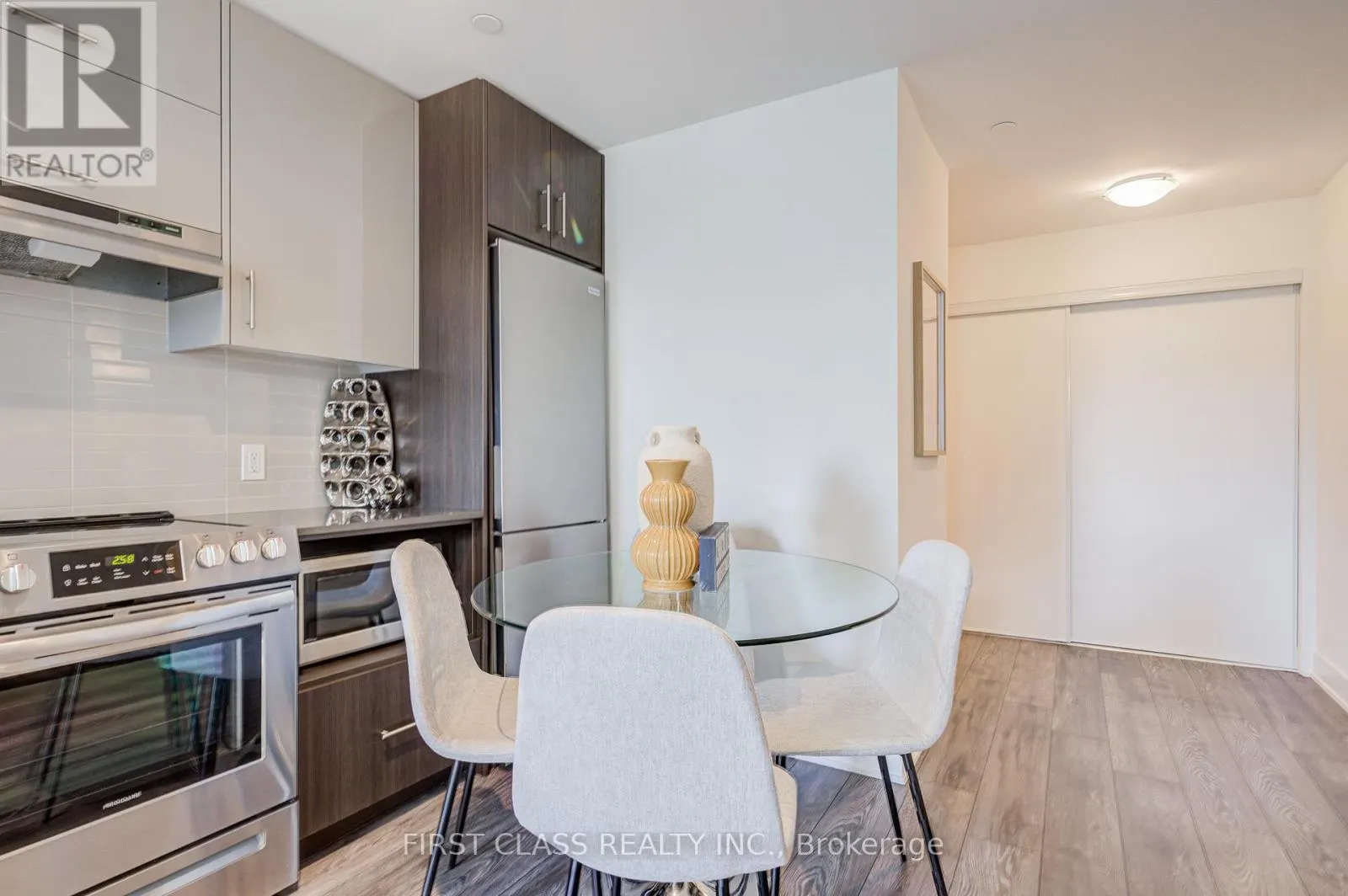 503 - 188 FAIRVIEW MALL DRIVE