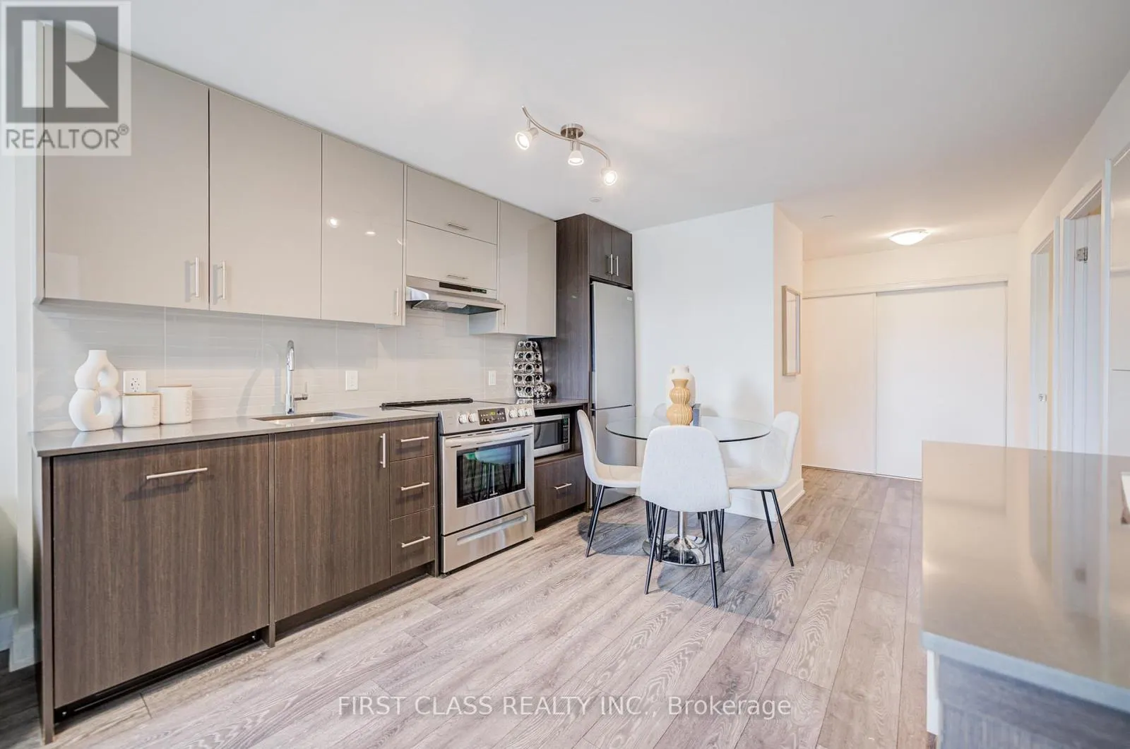 503 - 188 FAIRVIEW MALL DRIVE