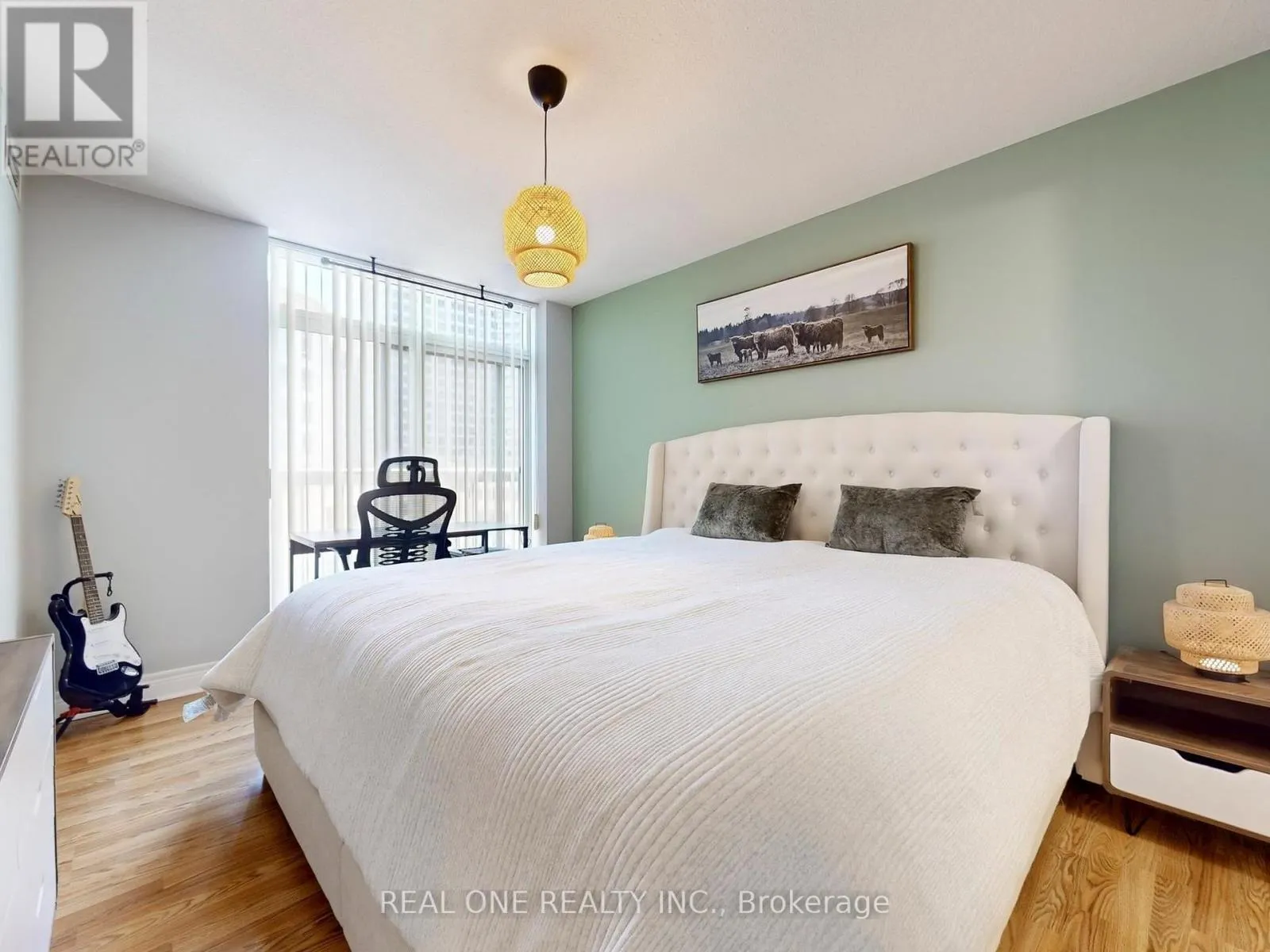 617 - 5418 YONGE STREET