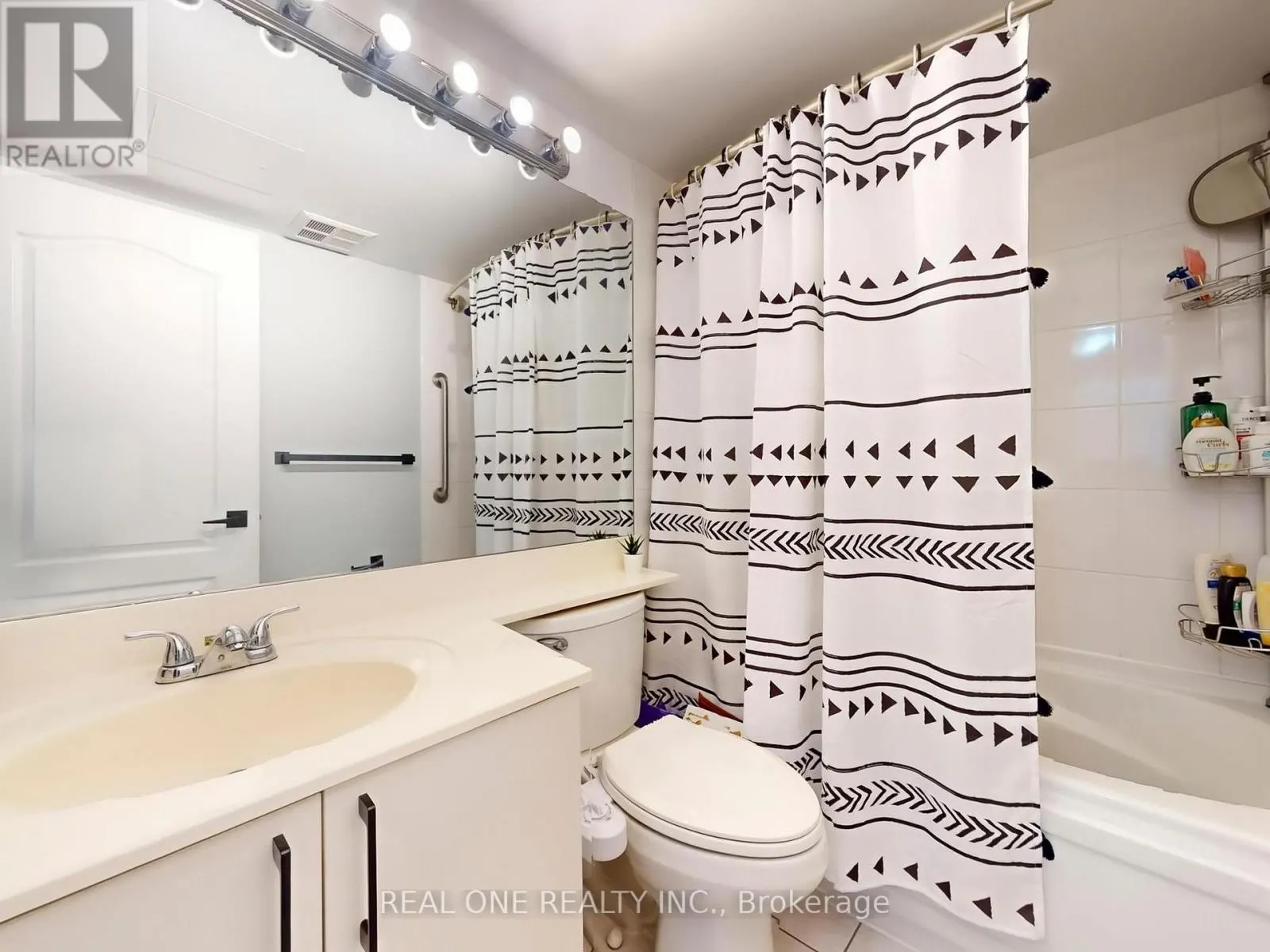 617 - 5418 YONGE STREET