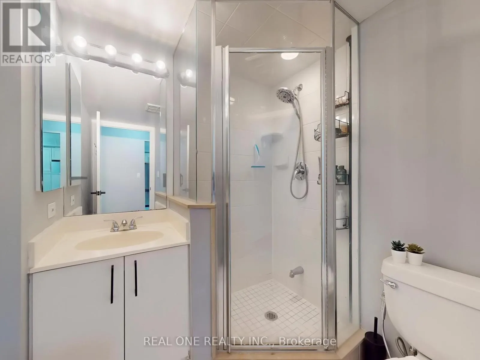 617 - 5418 YONGE STREET