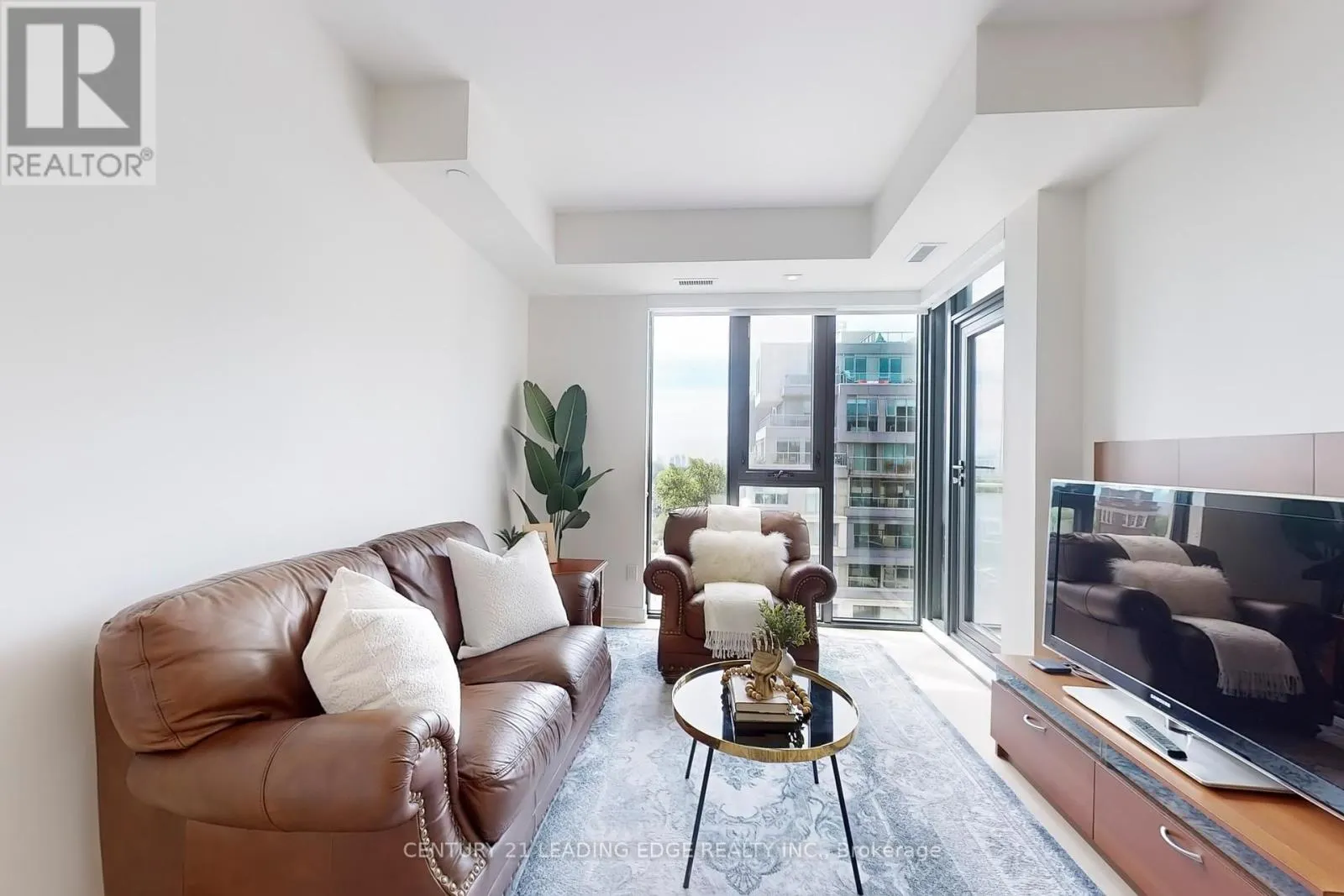 804 - 840 ST CLAIR AVENUE W