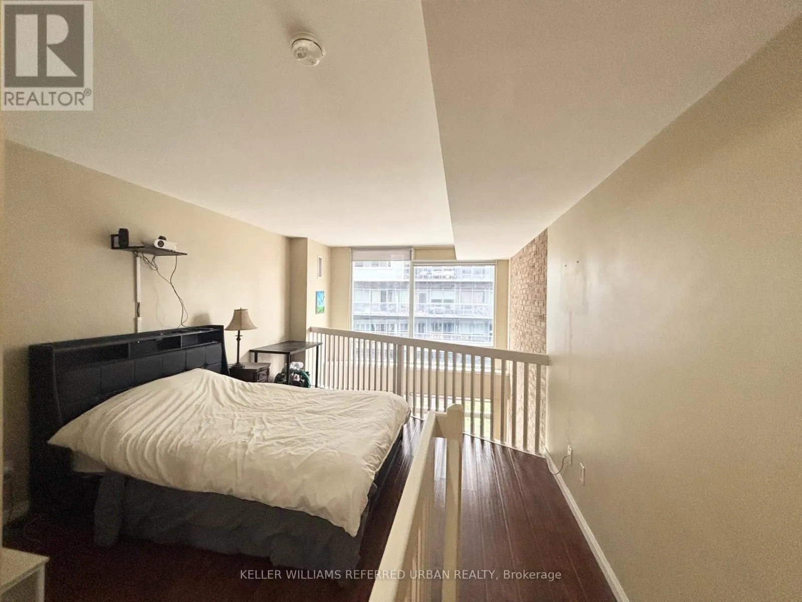 426 - 1029 KING STREET W