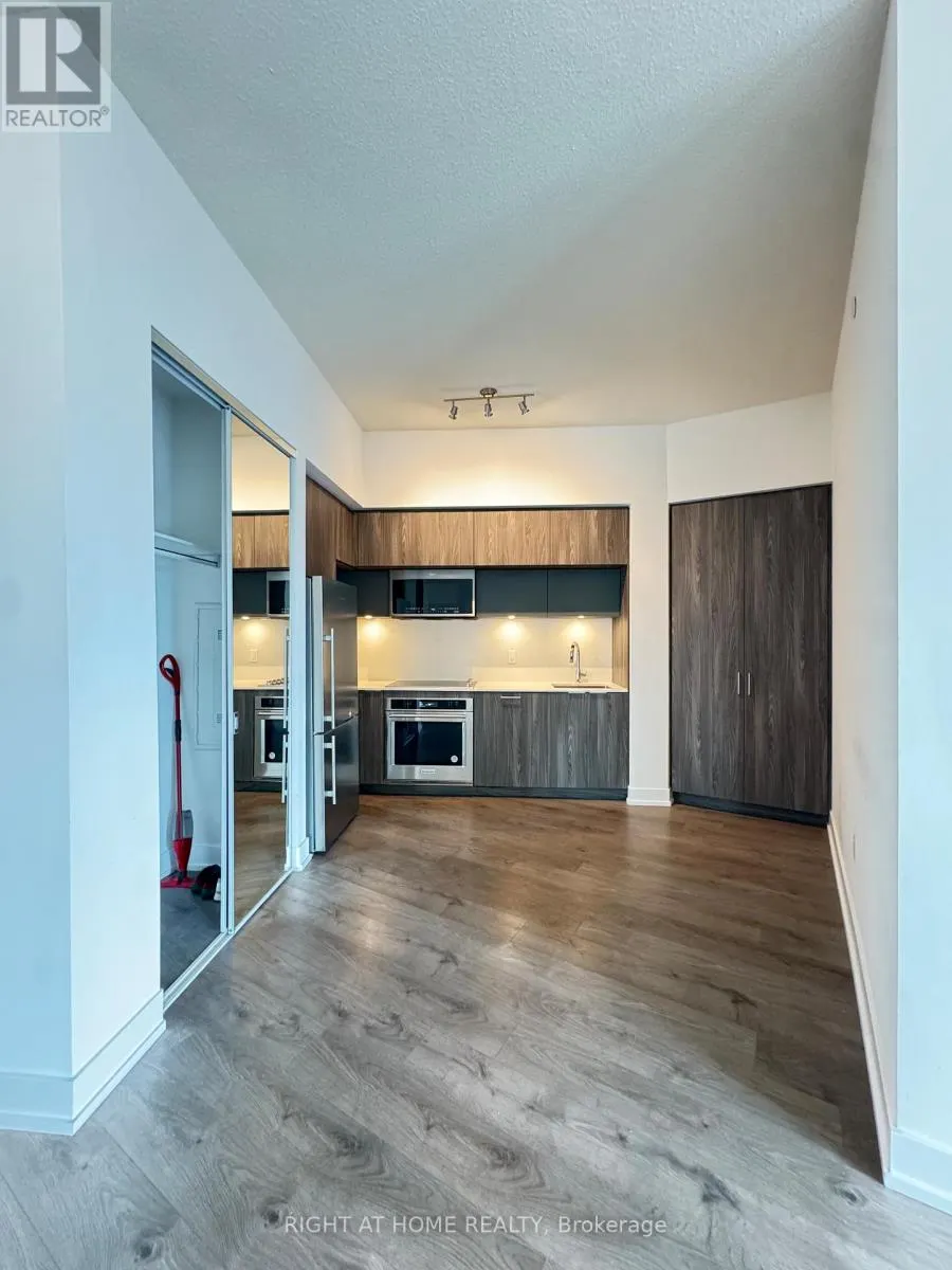 533 - 25 ADRA GRADO WAY
