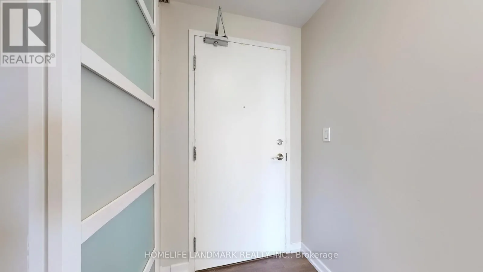 2405 - 62 FOREST MANOR ROAD