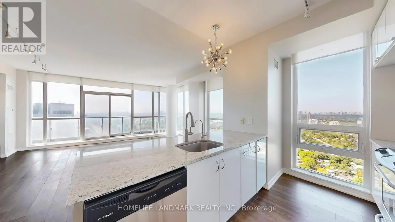 2405 - 62 FOREST MANOR ROAD