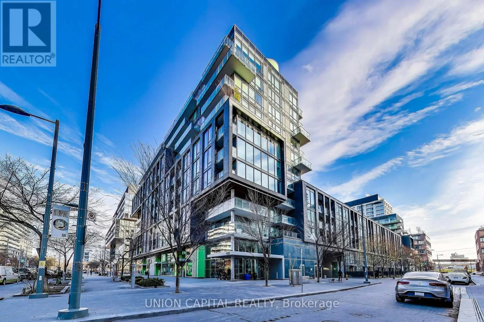 N1110 - 455 FRONT STREET E