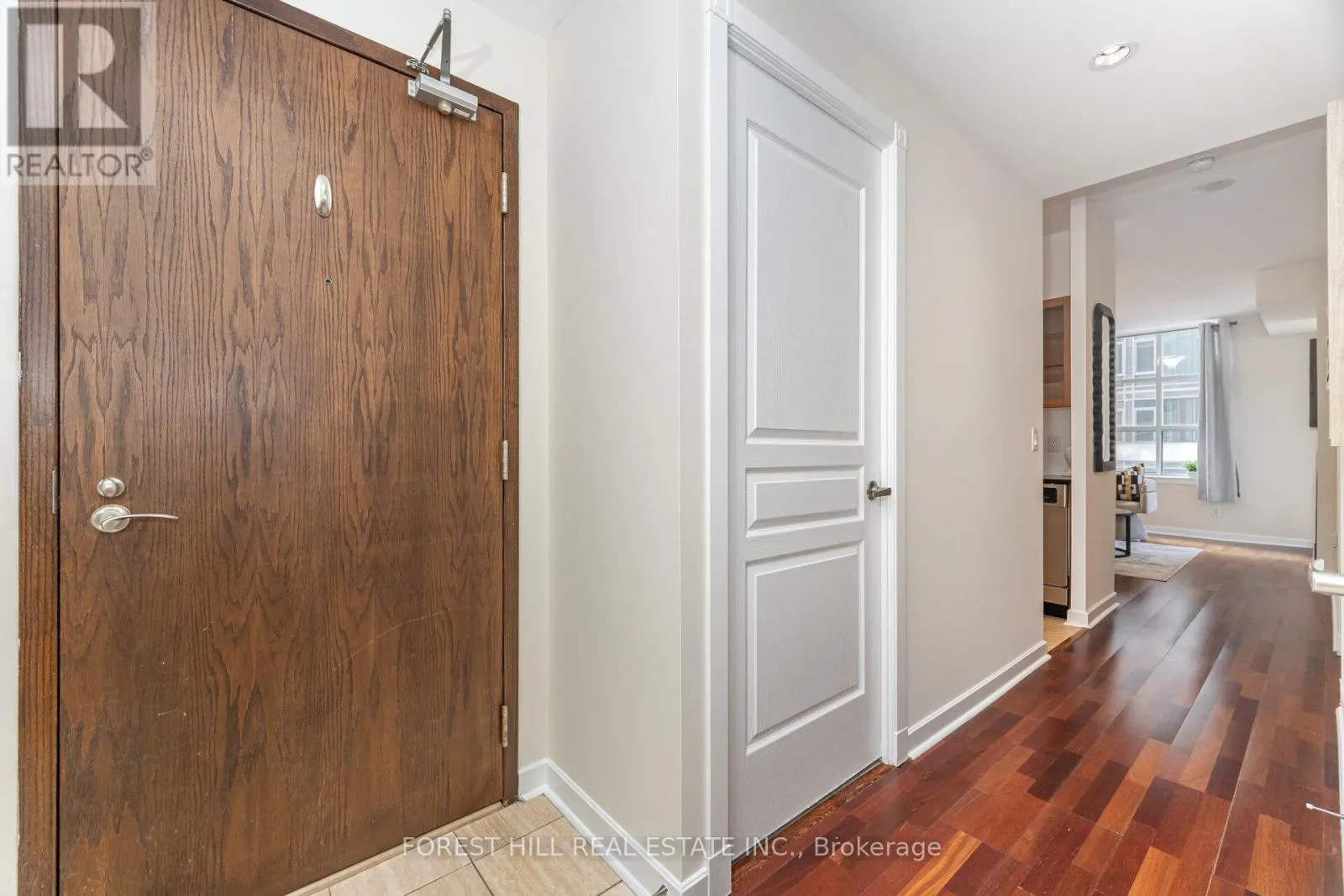 722 - 438 RICHMOND STREET W