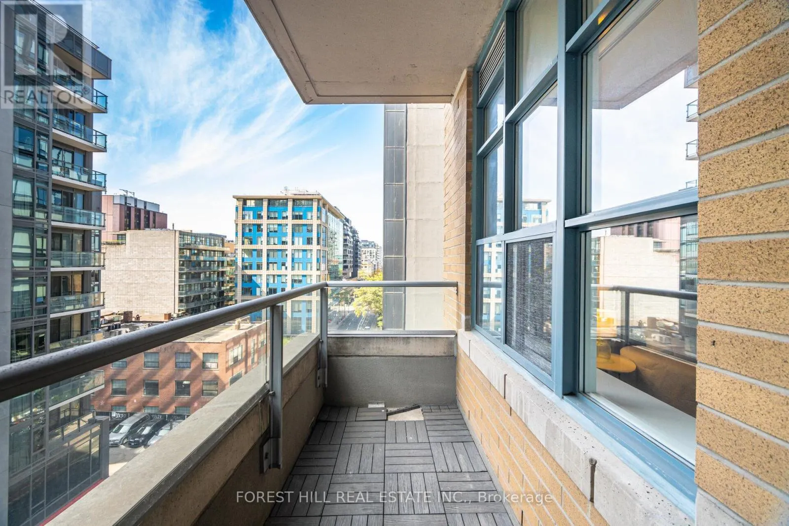 722 - 438 RICHMOND STREET W