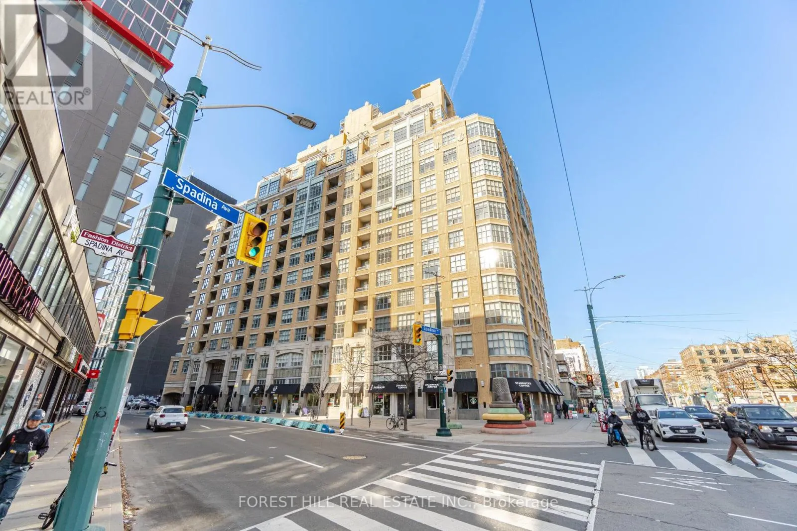 722 - 438 RICHMOND STREET W