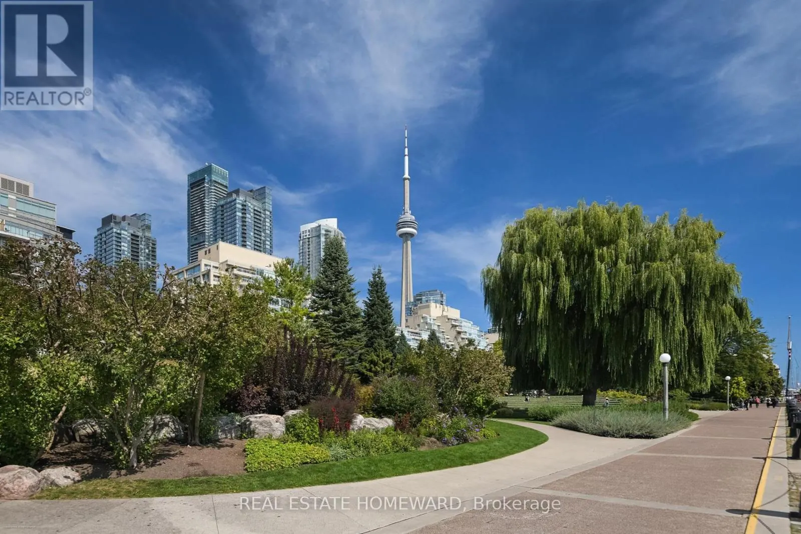 201 - 550 QUEENS QUAY W