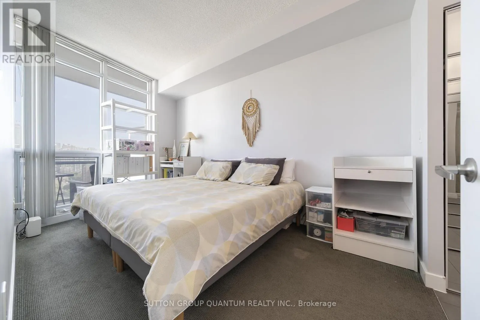 1810 - 38 DAN LECKIE WAY