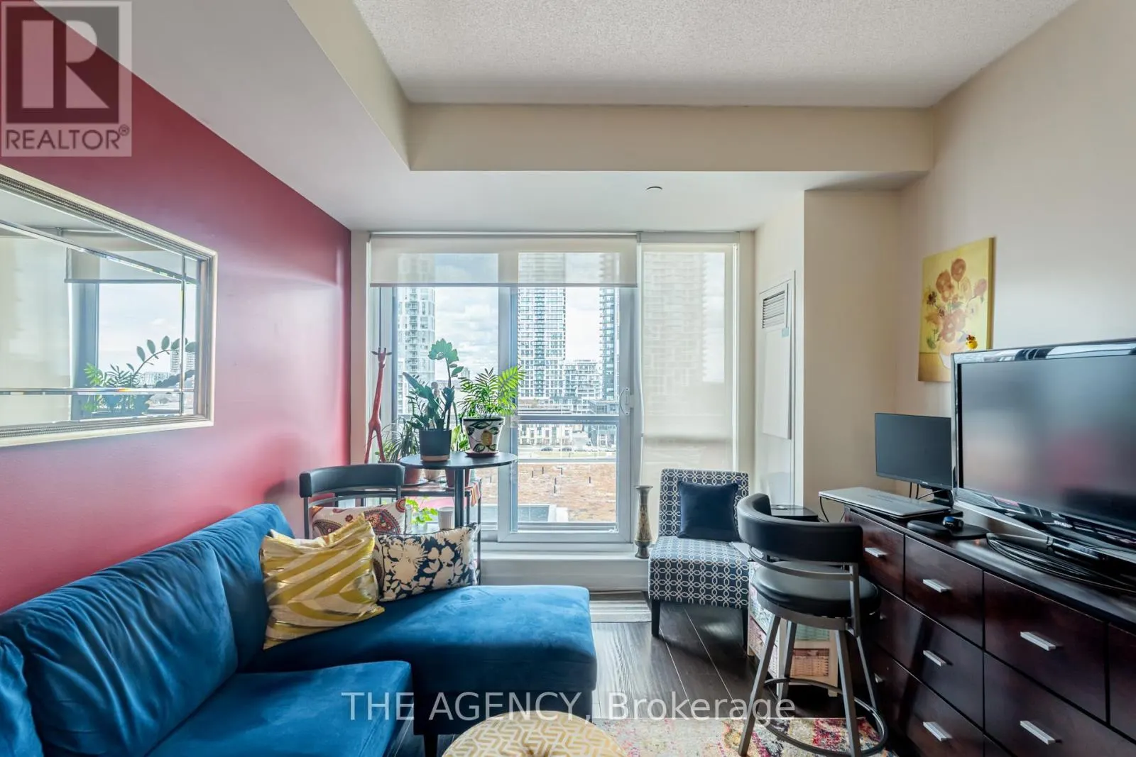 801 - 55 REGENT PARK BOULEVARD