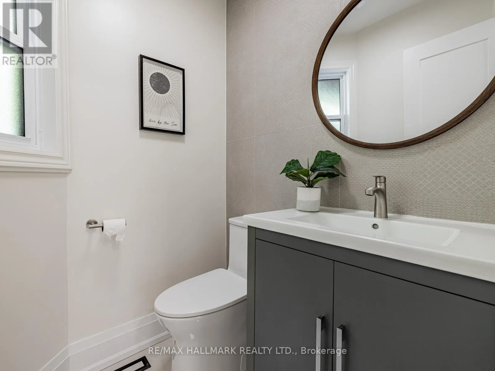 5 - 1315 STEELES AVENUE W