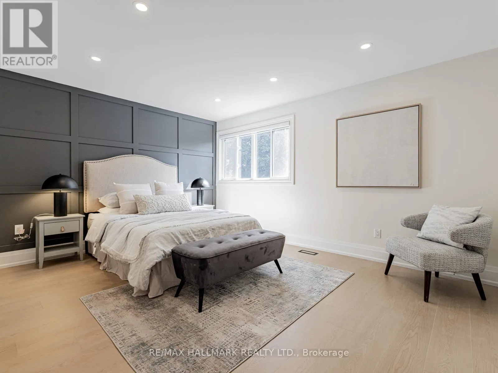5 - 1315 STEELES AVENUE W