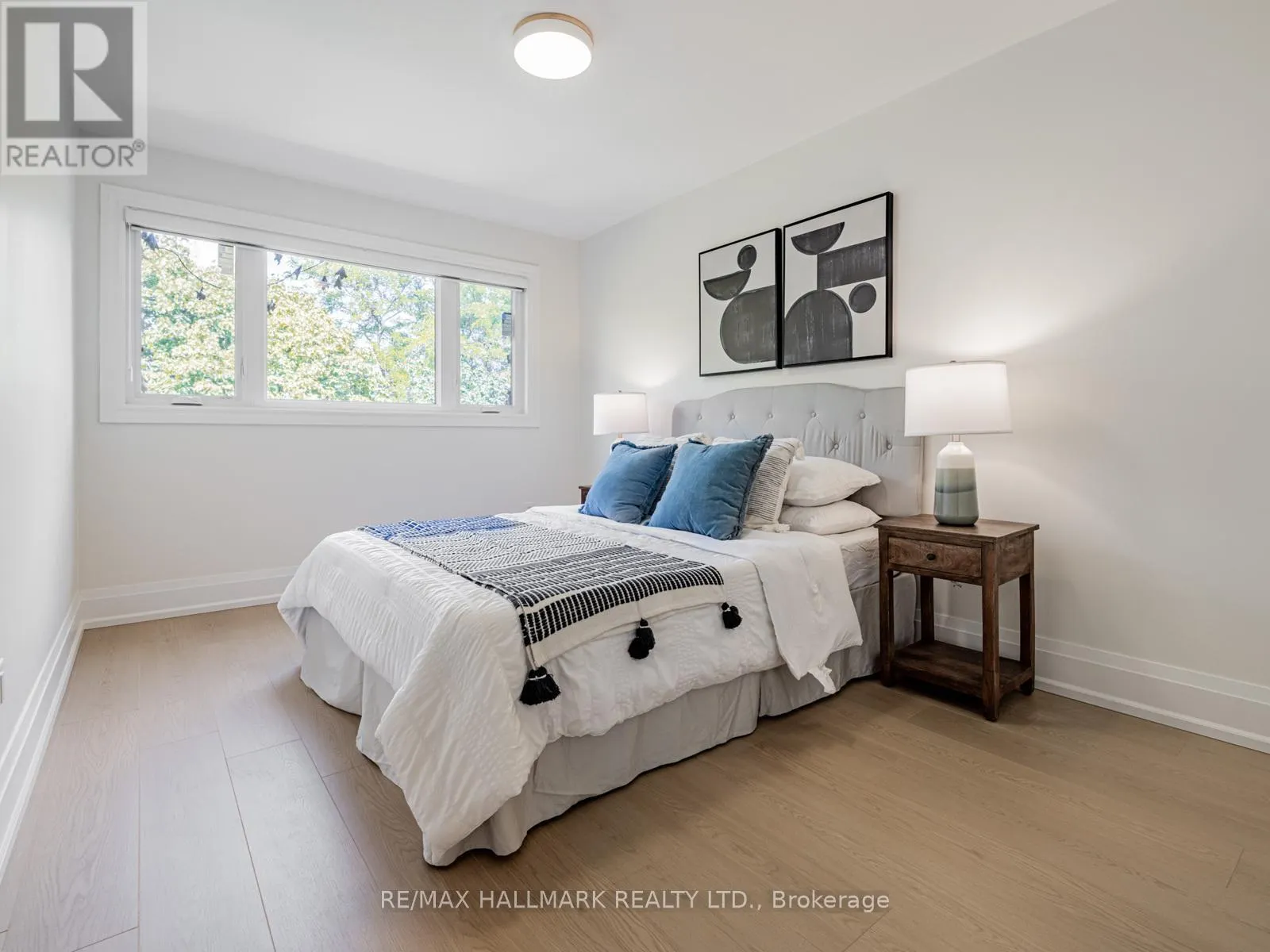 5 - 1315 STEELES AVENUE W