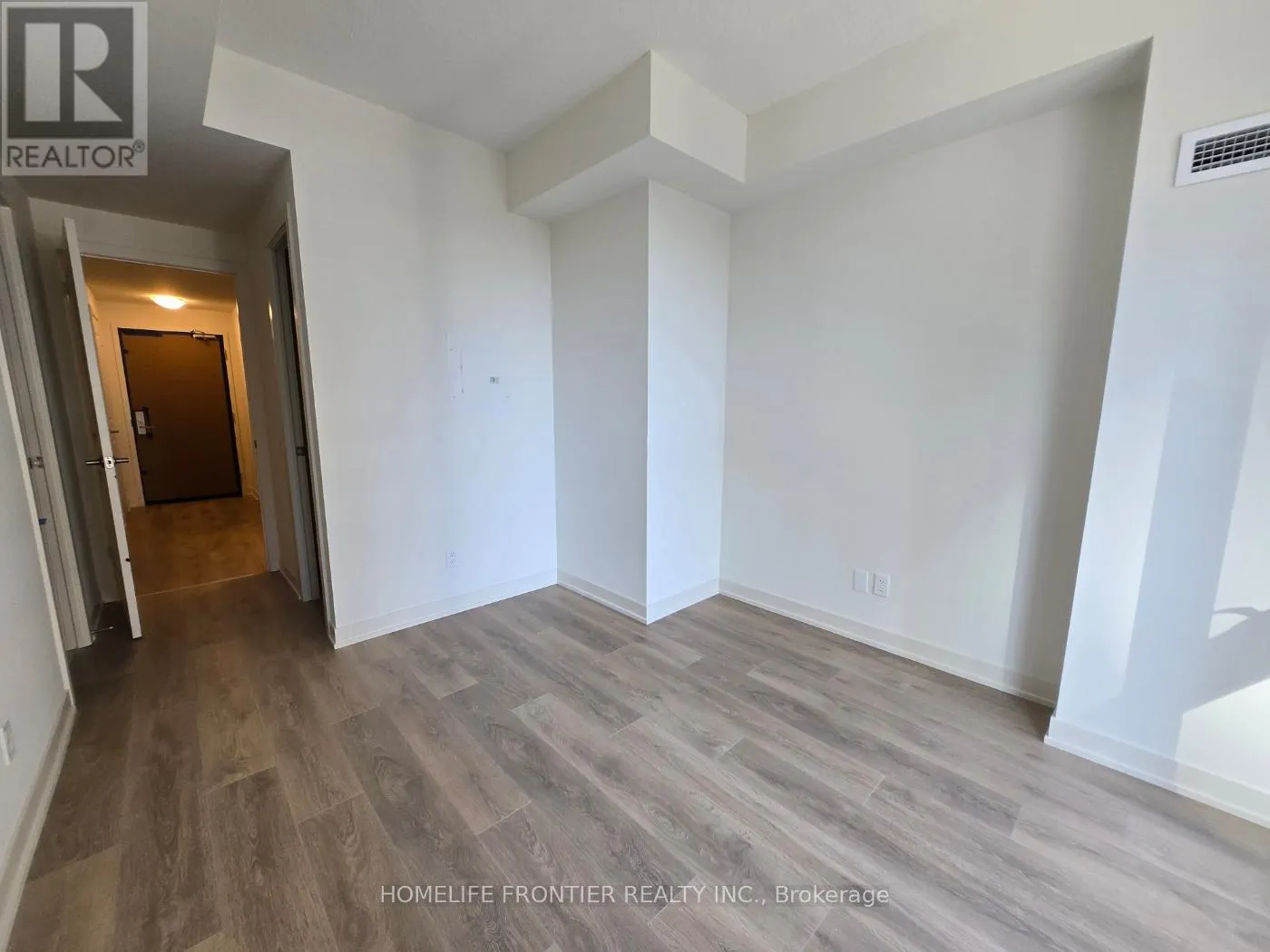 719 - 4955 YONGE STREET