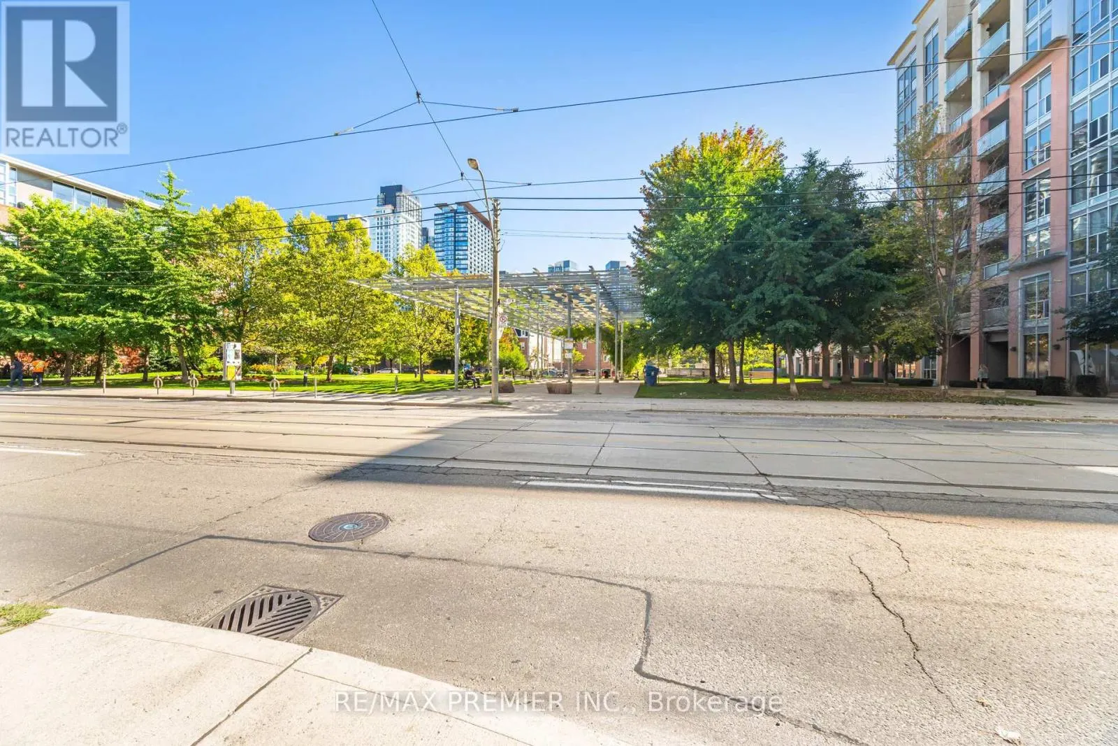 717 - 1005 KING STREET W