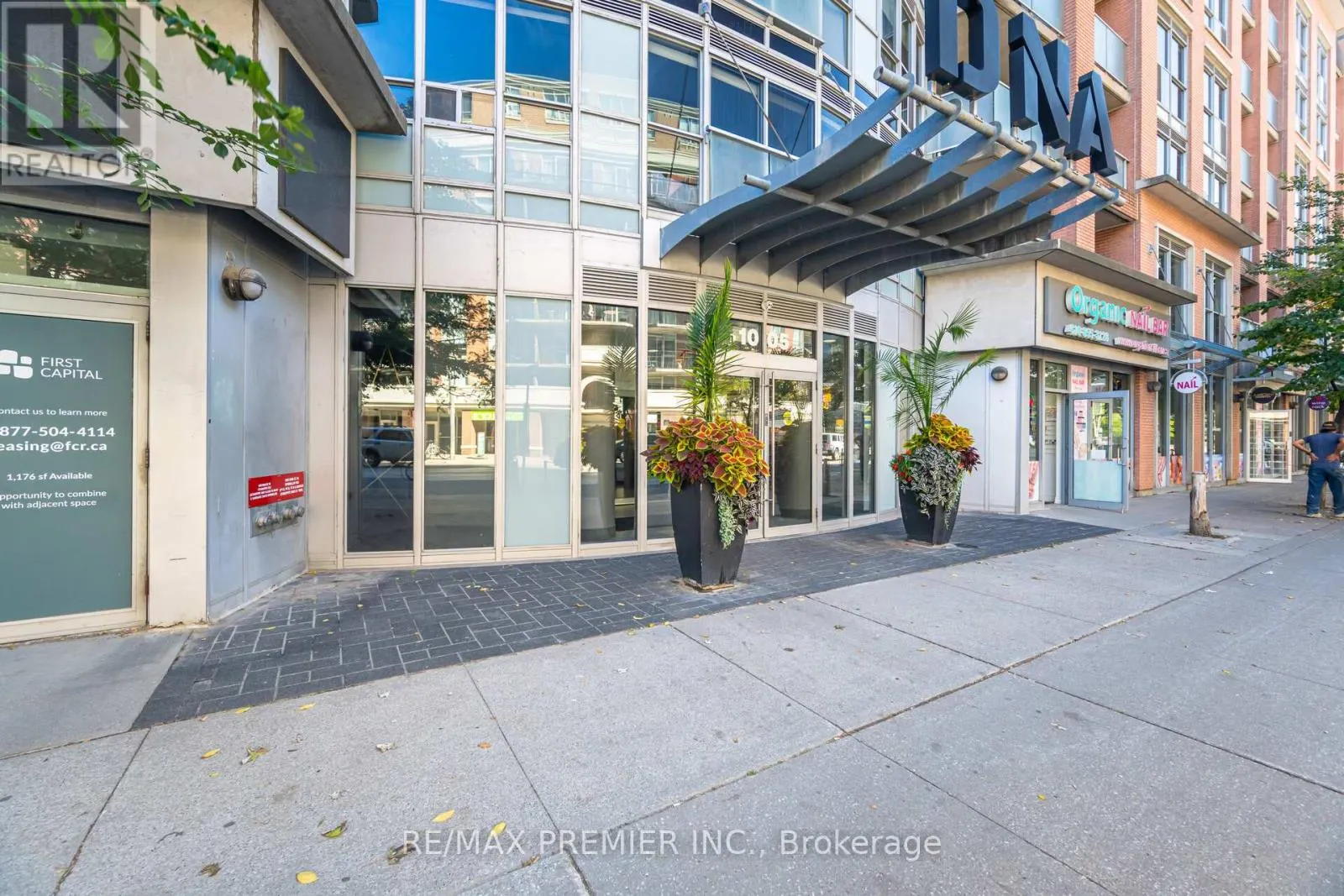 717 - 1005 KING STREET W