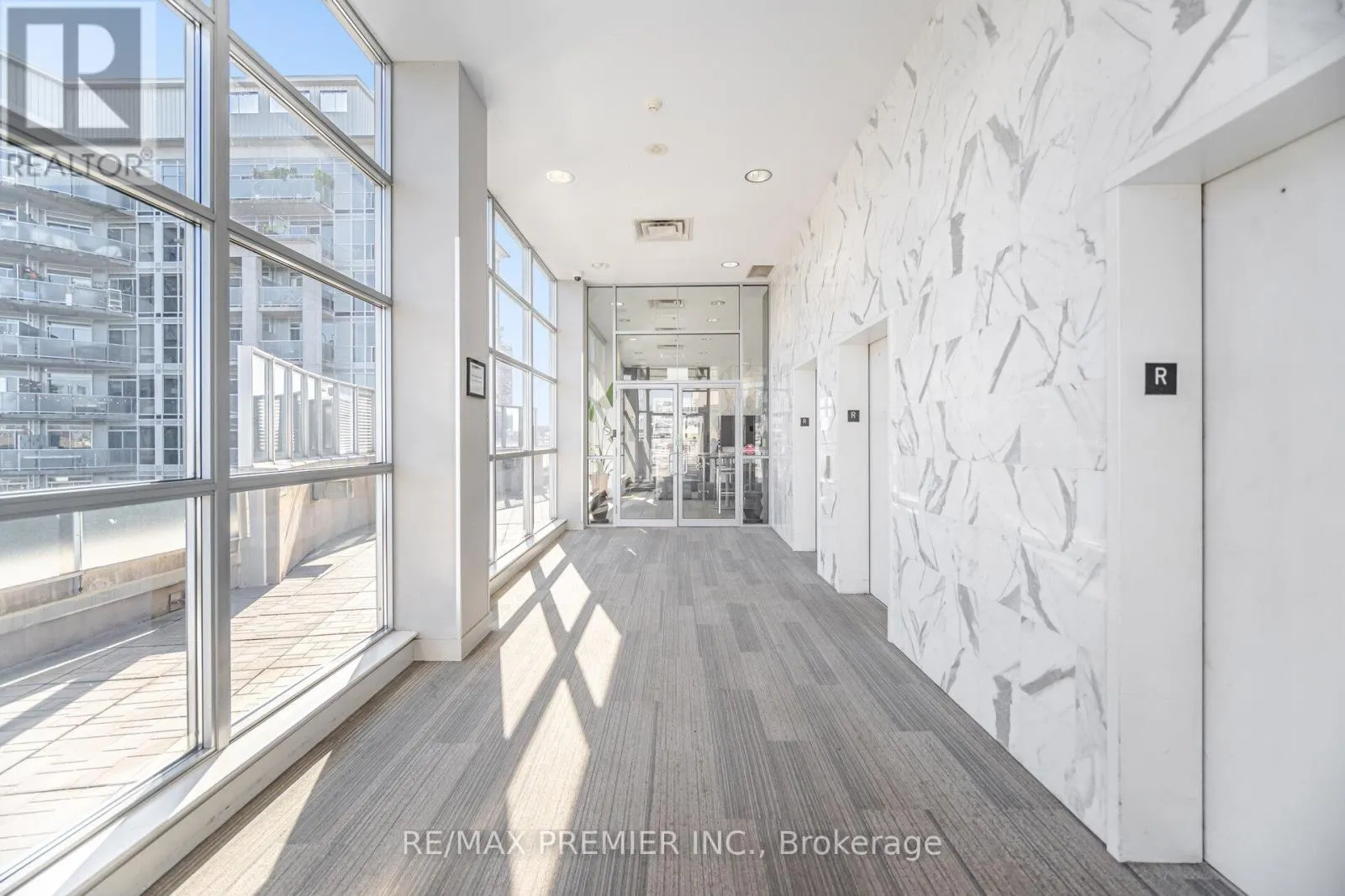 717 - 1005 KING STREET W