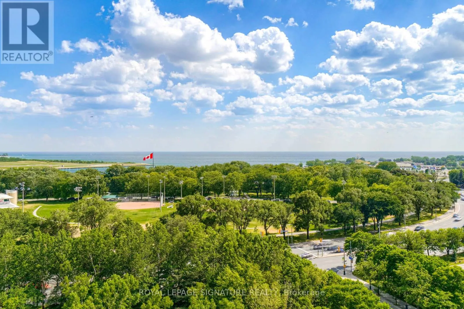729 - 231 FORT YORK BOULEVARD