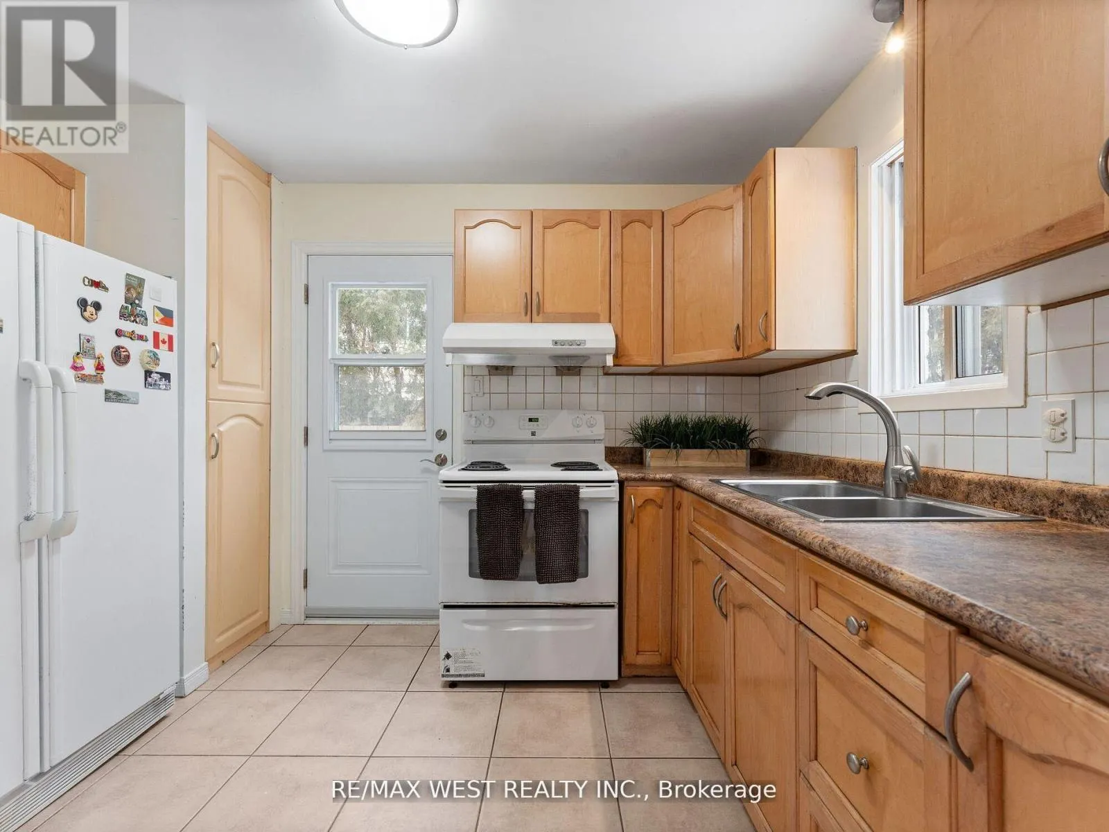 94 PLUM TREE WAY