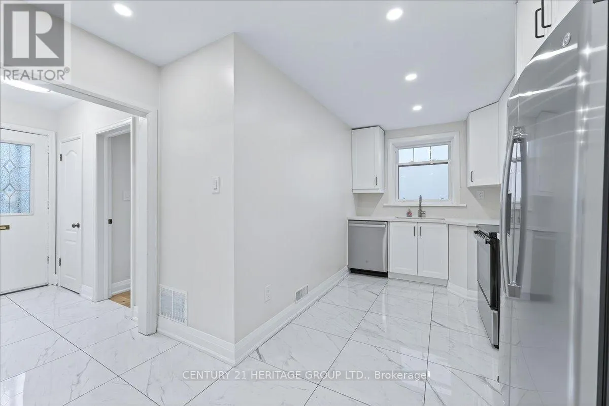 UPPER - 39 REINER ROAD