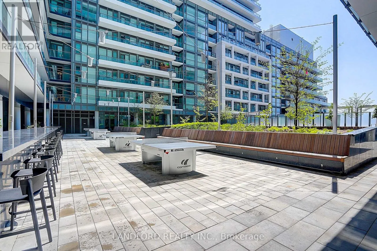 676 W - 135 LOWER SHERBOURNE STREET