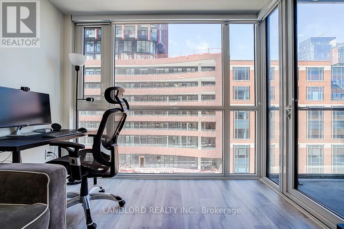 676 W - 135 LOWER SHERBOURNE STREET