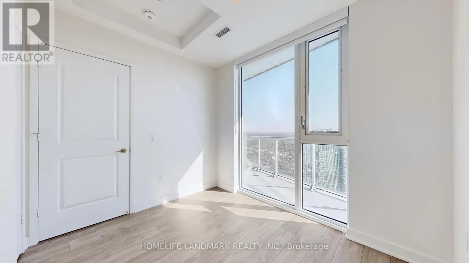 PH04 - 100 DALHOUSIE STREET