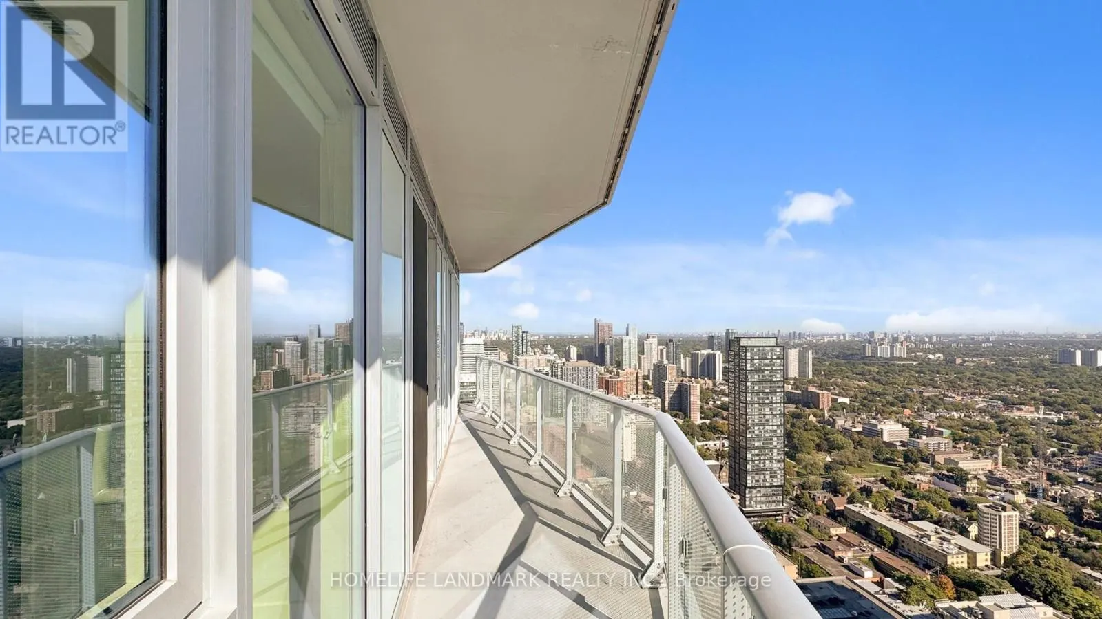 PH04 - 100 DALHOUSIE STREET