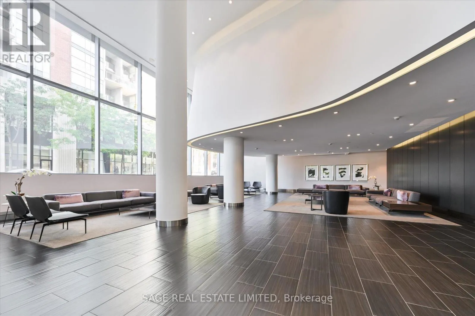 507 - 1815 YONGE STREET