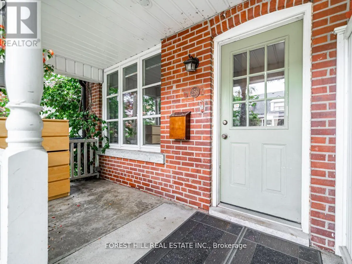 256 BEATRICE STREET
