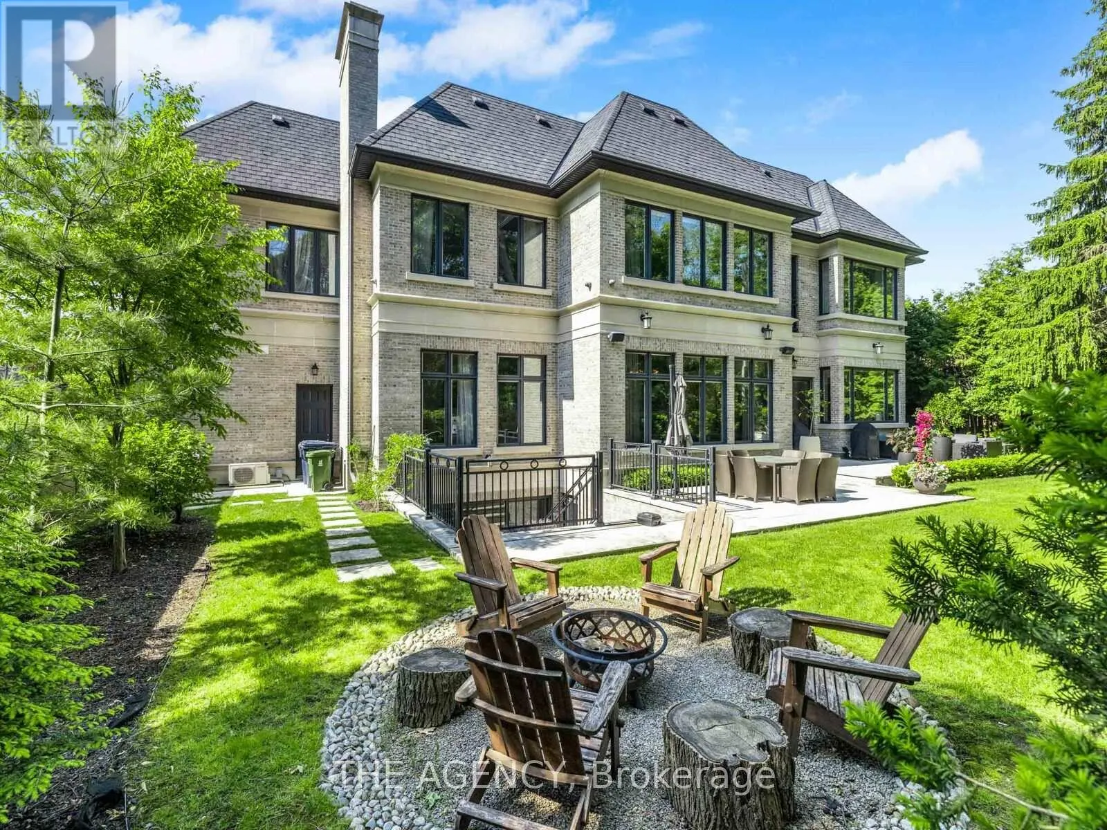1 SUNCREST DRIVE