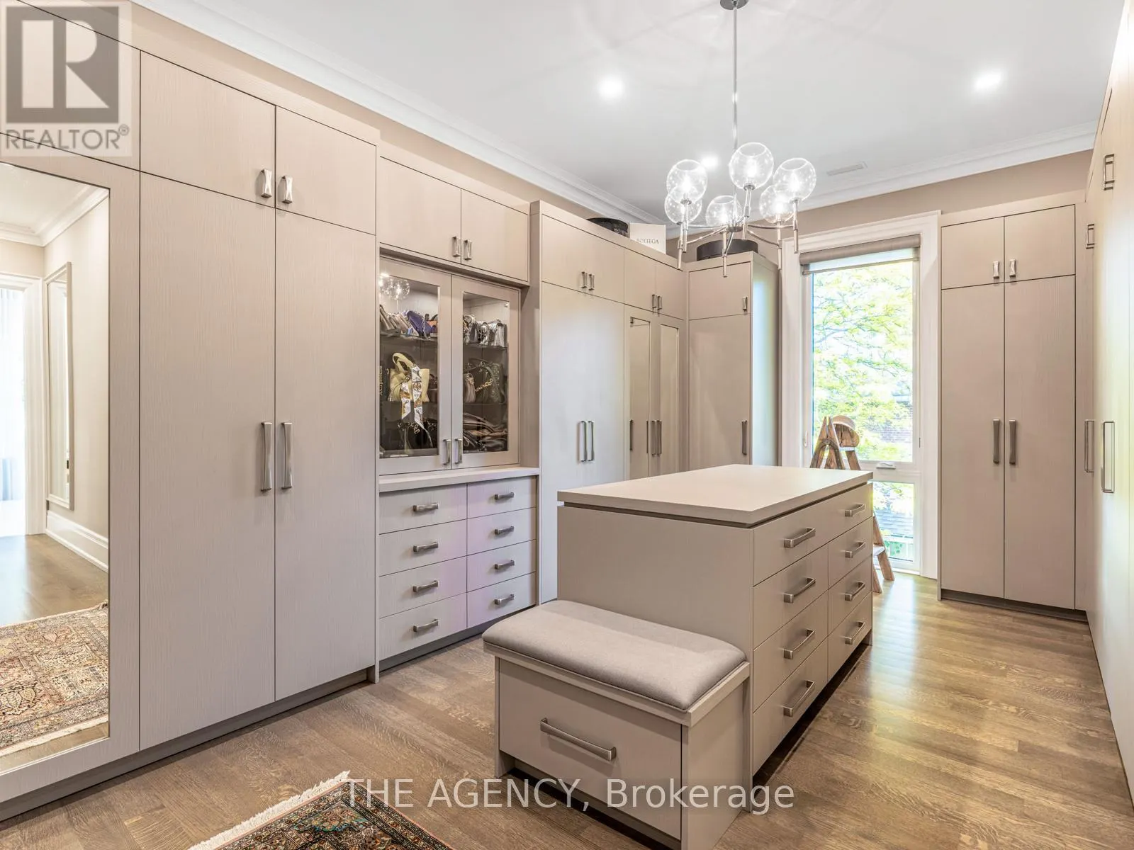 1 SUNCREST DRIVE