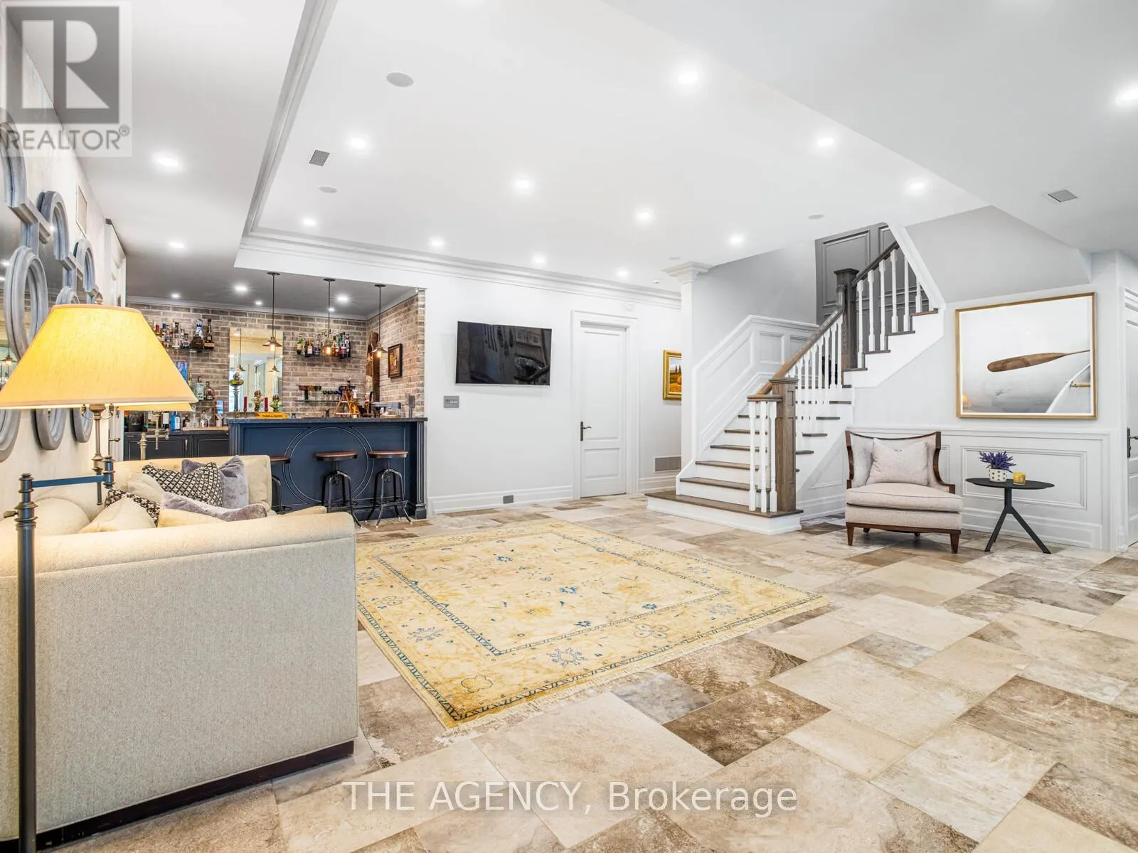1 SUNCREST DRIVE