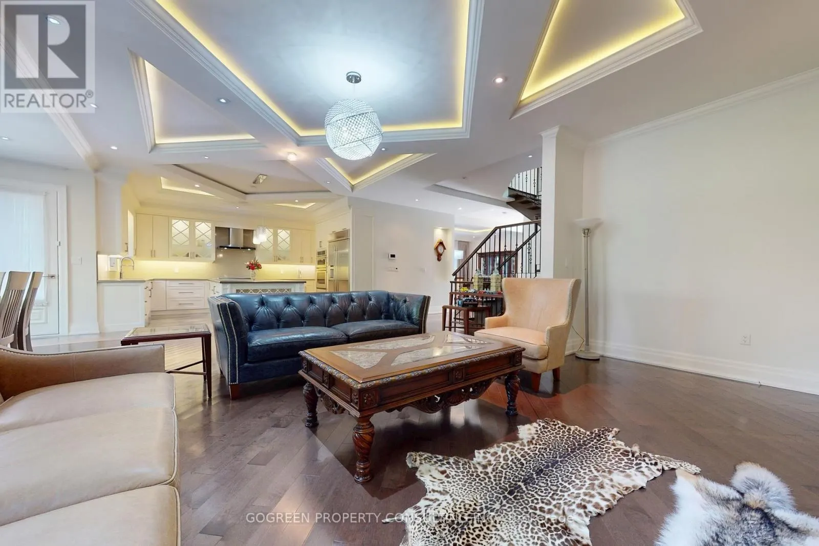 11 ELMVIEW AVENUE