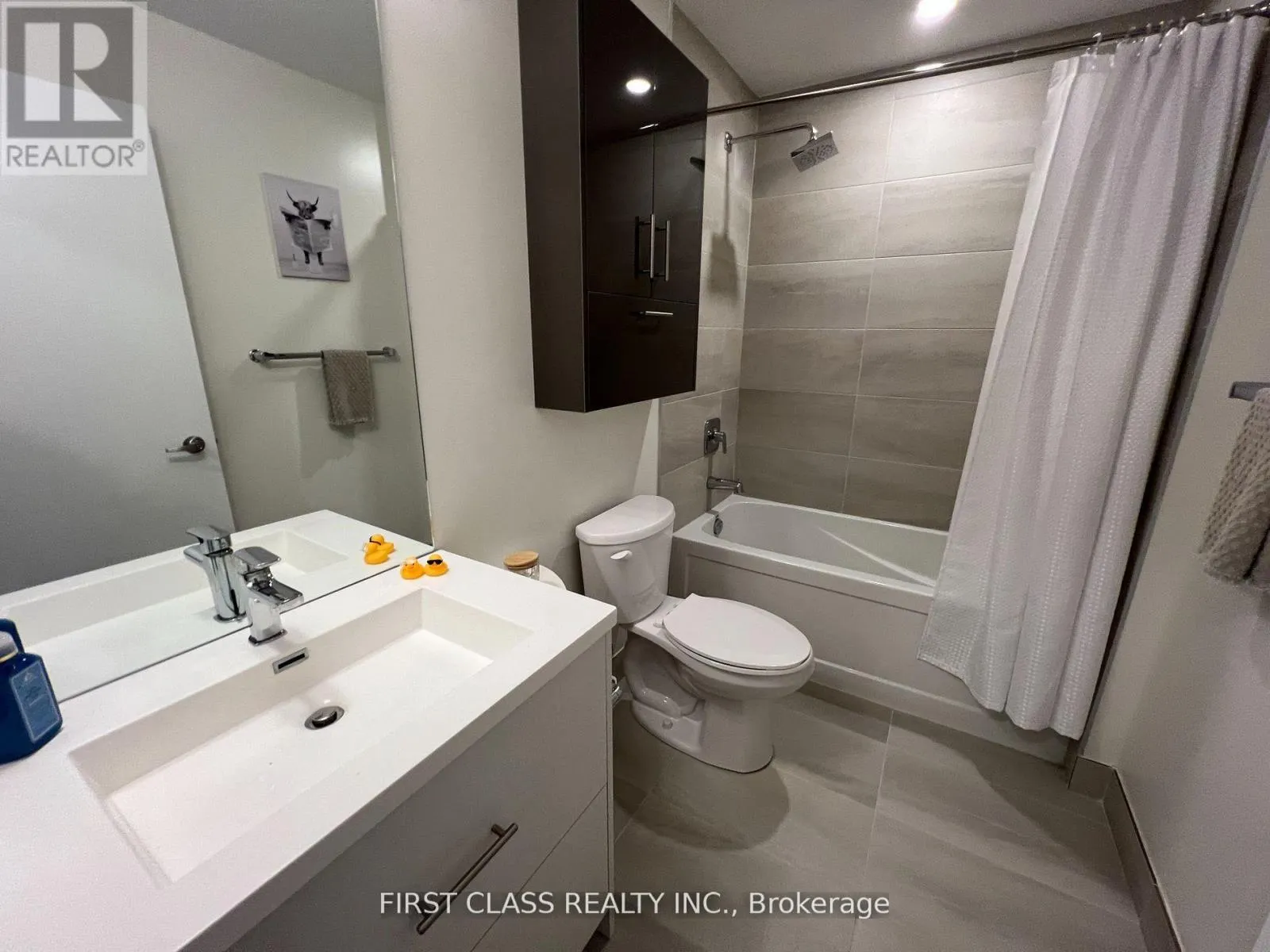 621 - 188 FAIRVIEW MALL DRIVE
