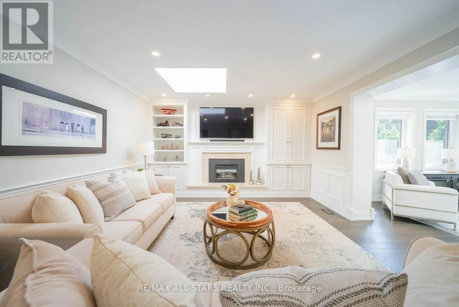 28 COBBLESTONE DRIVE