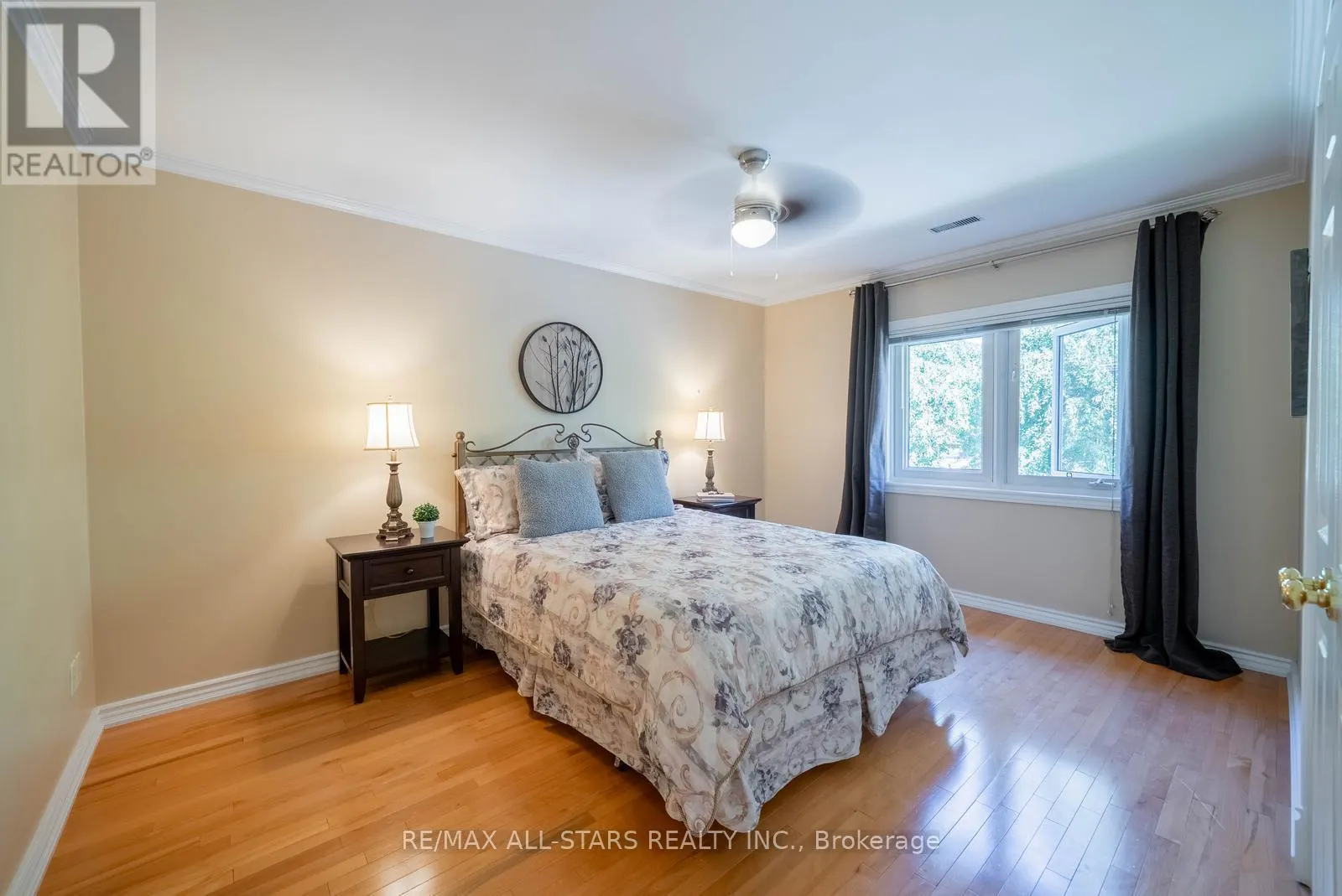 28 COBBLESTONE DRIVE