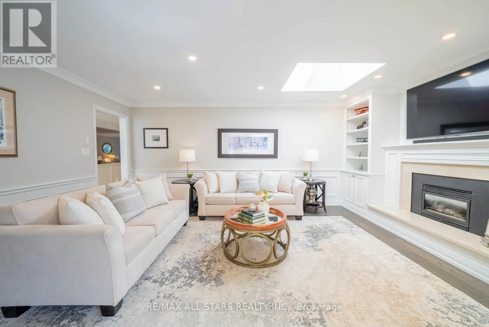 28 COBBLESTONE DRIVE