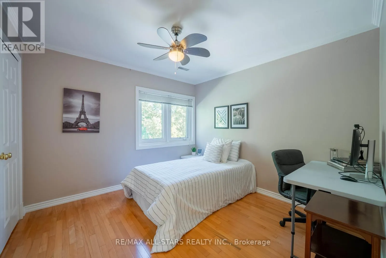 28 COBBLESTONE DRIVE
