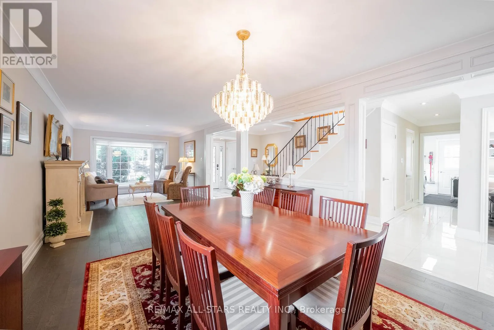 28 COBBLESTONE DRIVE