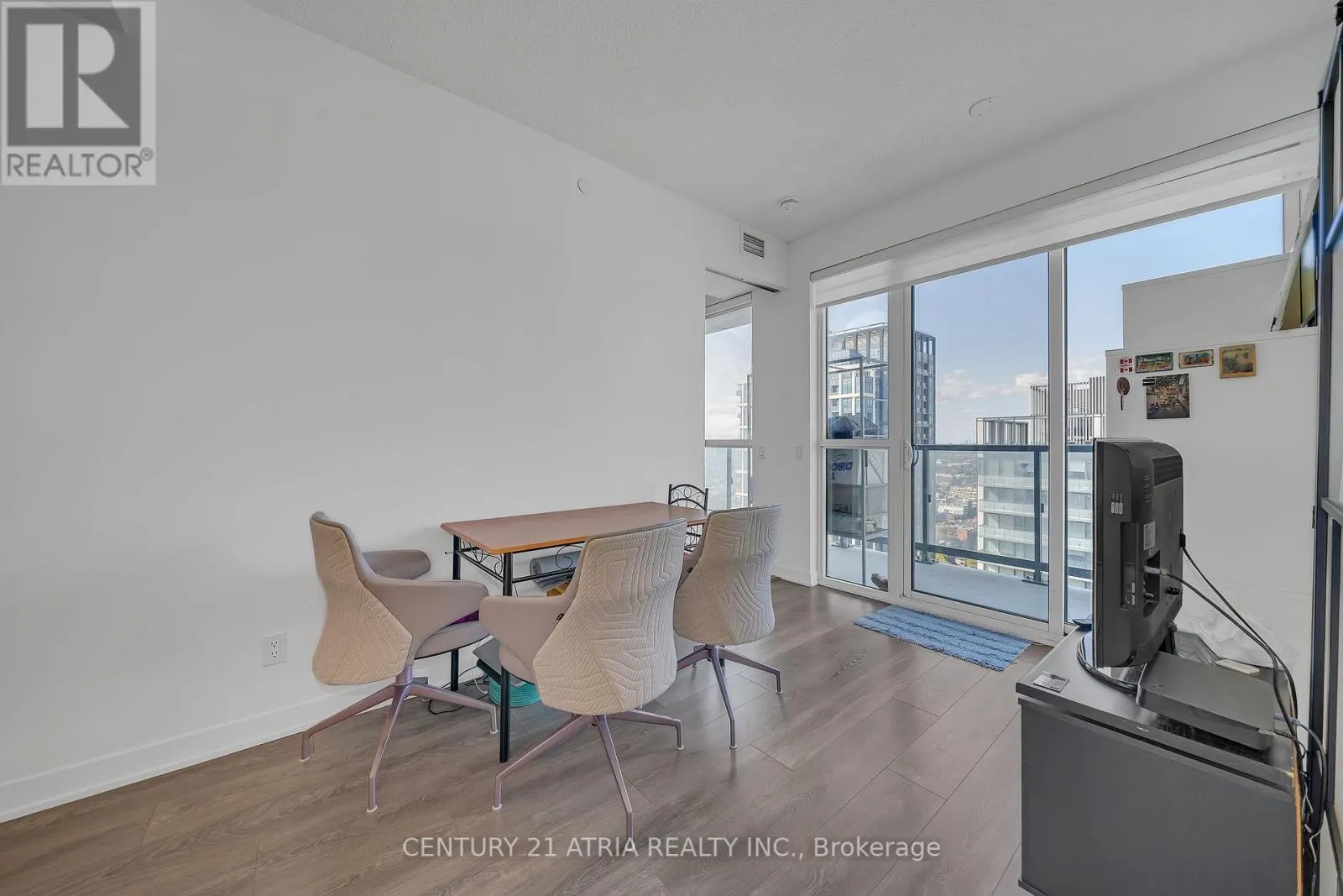 4308 - 87 PETER STREET