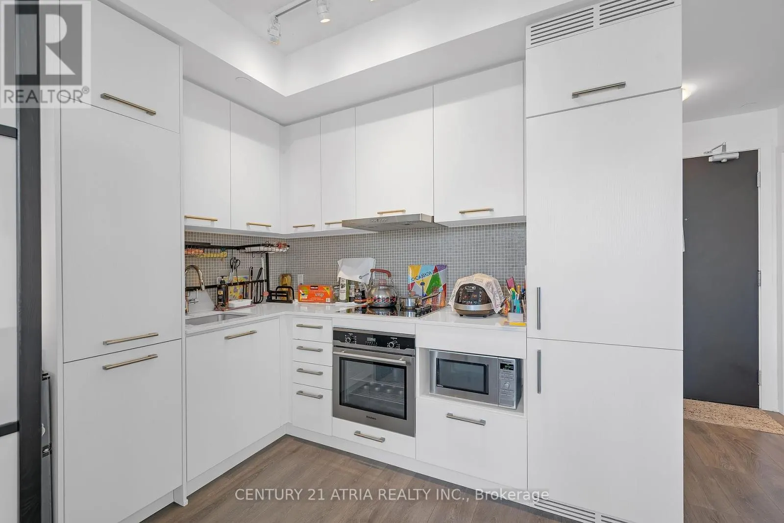 4308 - 87 PETER STREET